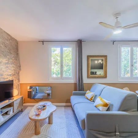 Les Esclafidous, Centre Ville- Proche Arenes & Maison Carree Апартаменты Ним